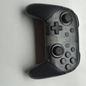 Black Wireless Game Controller